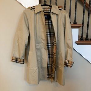 Burberry Trenchcoat size 10